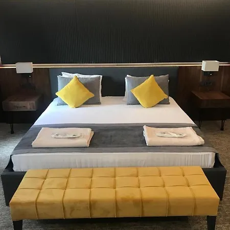 Uk Hotel 4*